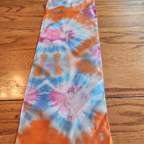 2/$20 SALE! Lovely silk scarf - Picture 6 of 7